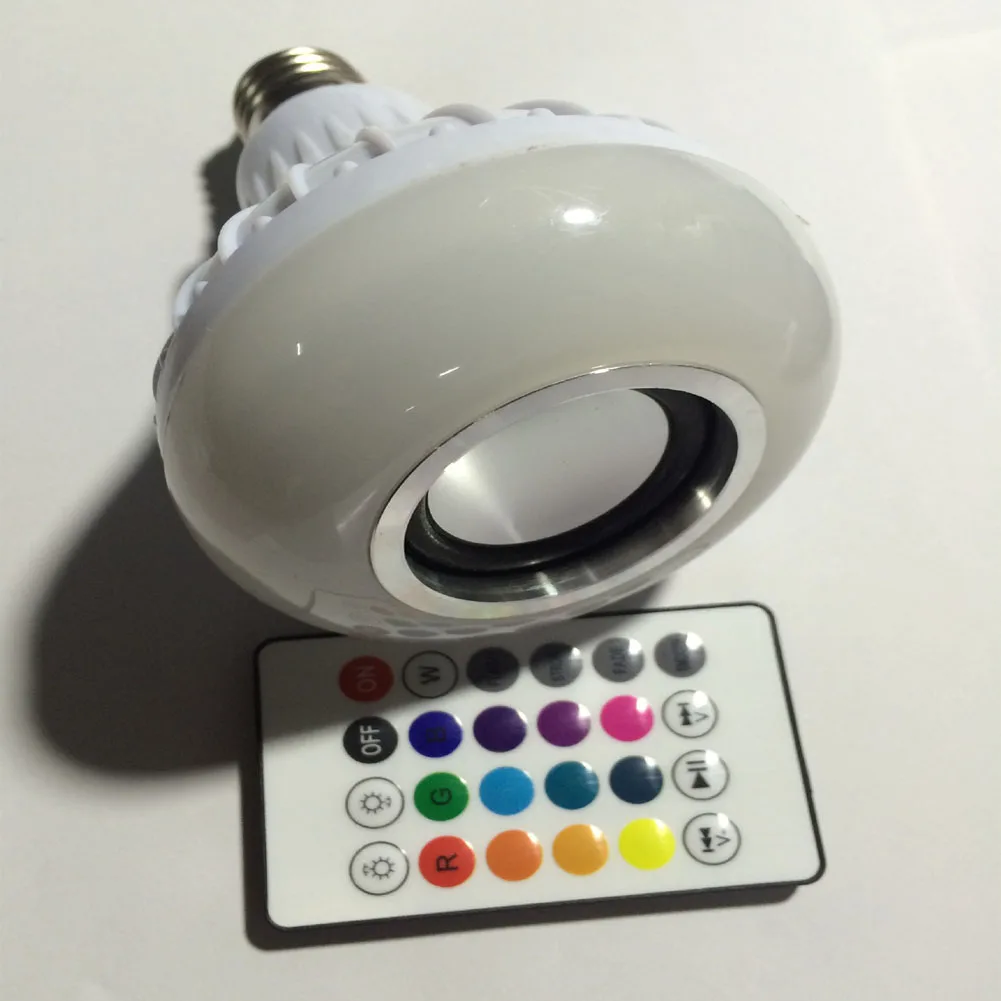 Беспроводной E27 Bluetooth 3,0 аудио динамик RGB цвет белая Лампа музыкальная лампа