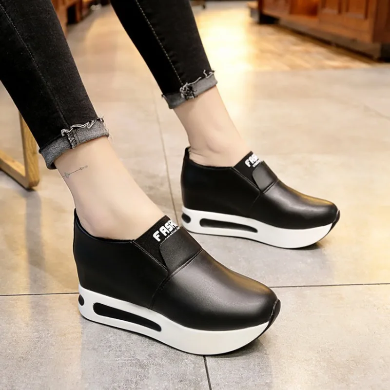 

2019 Hidden Heel Women Casual Shoes Vulcanized Slip on loafers Breathable Leather Toe Sneakers Spring Autumwomen platform shoes