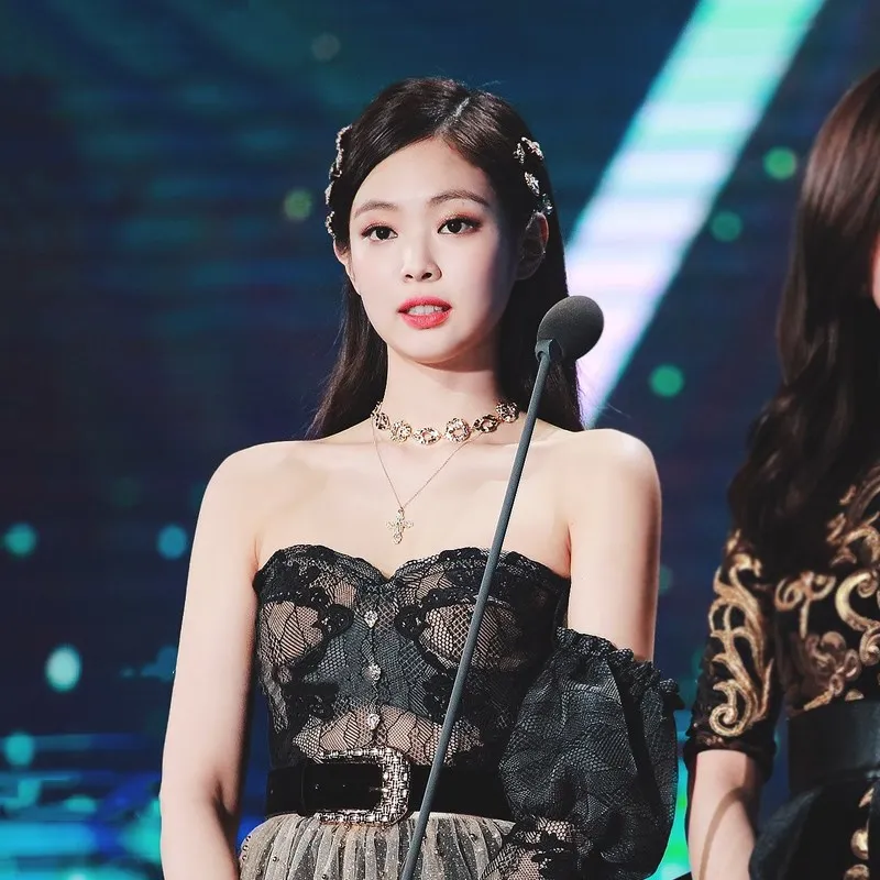 Kpop Blackpink JENNIE летнее уличное модное золотое ожерелье для женщин Корейская неправильная текстура круглое кольцо ожерелье ювелирные изделия
