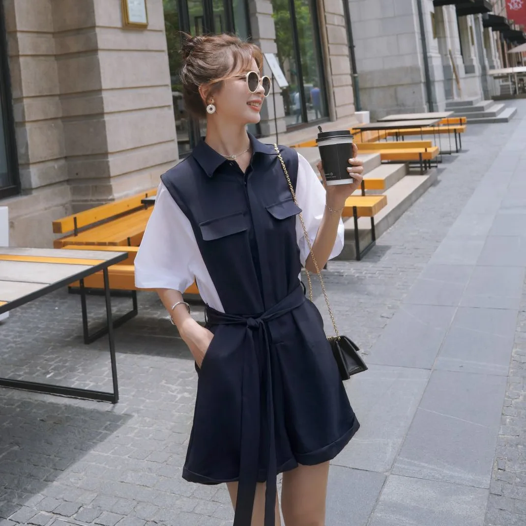 

Photo Shoot Sense of Design Joint Contrast Color Short Sleeve Mock Two-Piece Women's Non-mainstream Young Fold-down Collar Lace-