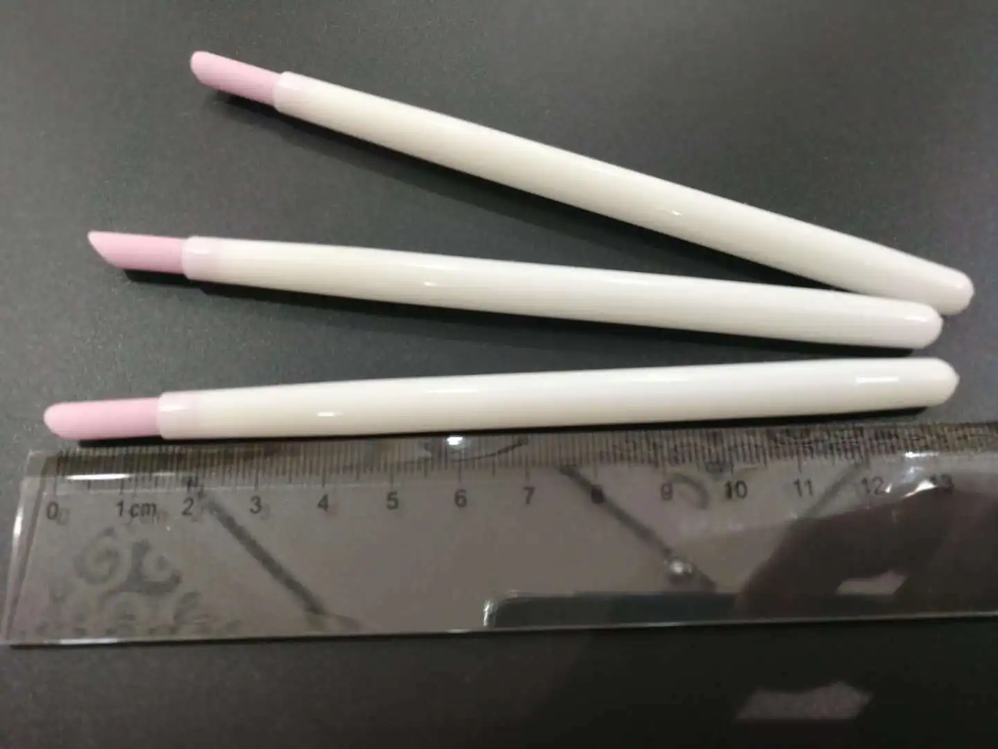 Manufacturers Direct Selling Manicure Simplicity ke mo bi Nail Carved Grinding Bluestone Rod Quartz Stone Polishing Rub Article