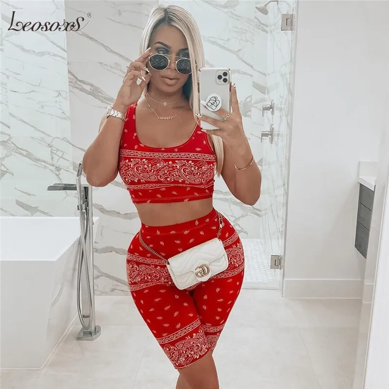 

LEOSOXS Fashion Print Two Piece Set Cropped Tank Vest Top Skinny Shorts Women Tracksuit 2020 Summer Fashion Casual Sporty Suits