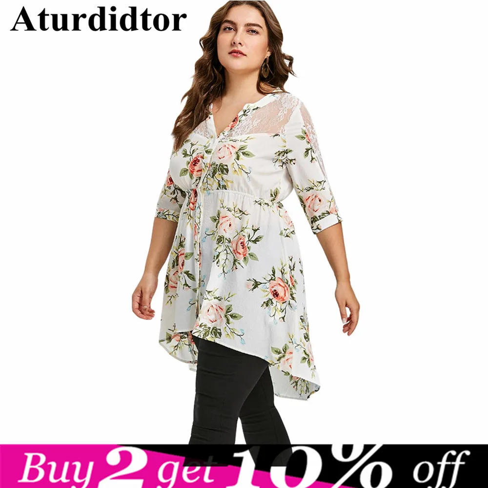 

Plus Size Floral Print Lace Insert Button Blouse
