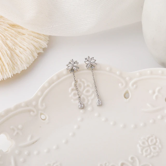 Exquisite Korean Micro Paved Cubic Zircon Dangle Earrings For Women Girls Pink Green Blue Color Rhinestone Flower Earrings Gift silver color