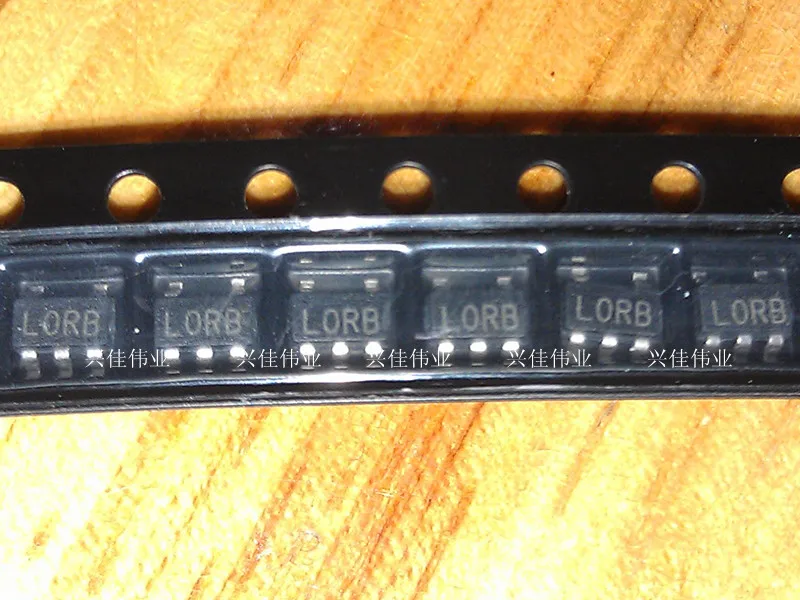 LP2985IM5X-3.3 LORB 3.3V150MA SOT23-5 |