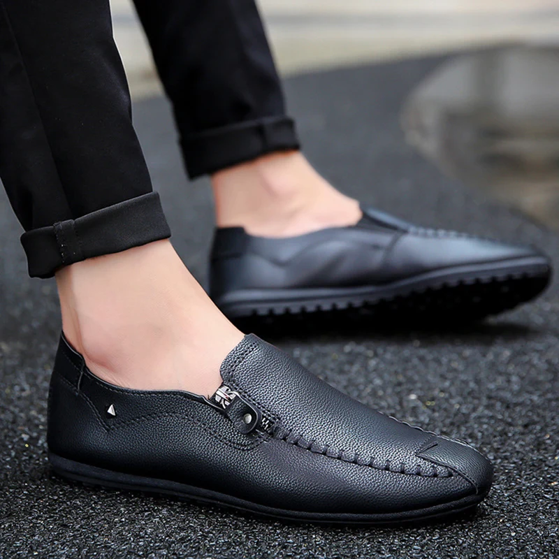 

UPUPER 2019 Leather Men Loafers Designer Slip On Driving Shoes Men Moccasins Casual Shoes Zipper Decoration Lazy Shoes Black