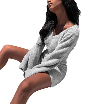 

Autumn Faux Fur 2 Piece Set Women Casual Sexy V-neck Pullover Long Sleeve Fur Crop Tops + Hight Waist Shorts 2020 Winter Clothes