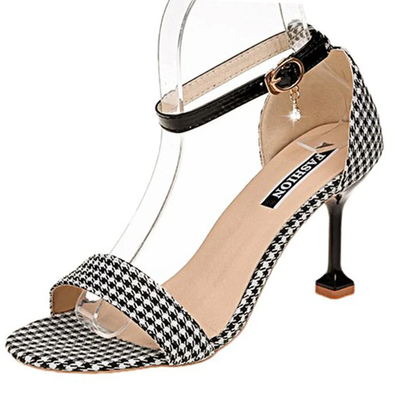 The Wild Net Red Chic Open Toe Lattice Sandals With A Buckle Stiletto Heels Female Summer 2019 New Korean Version | Обувь