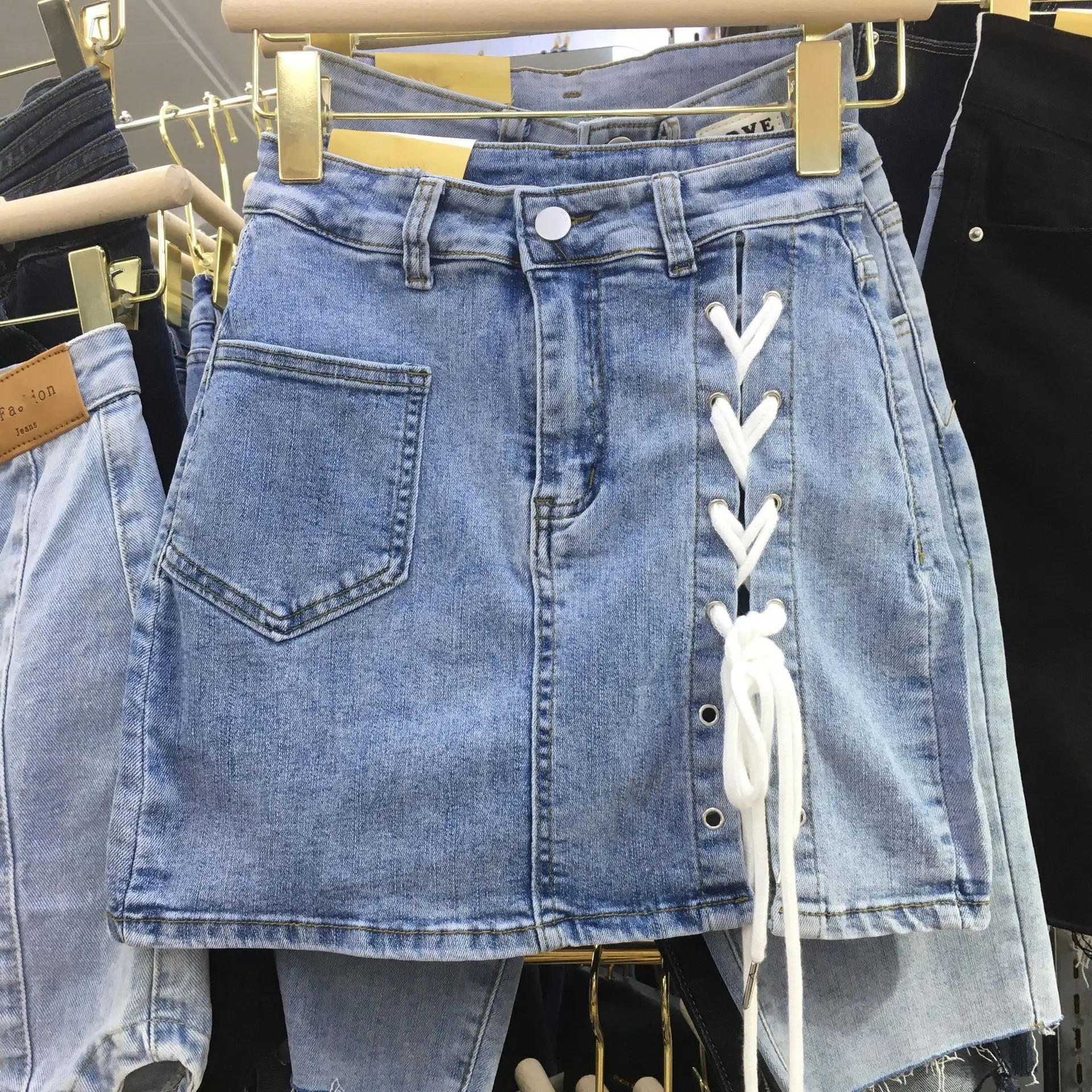 Rok Balutan Criss cross Pinggang Tinggi 
