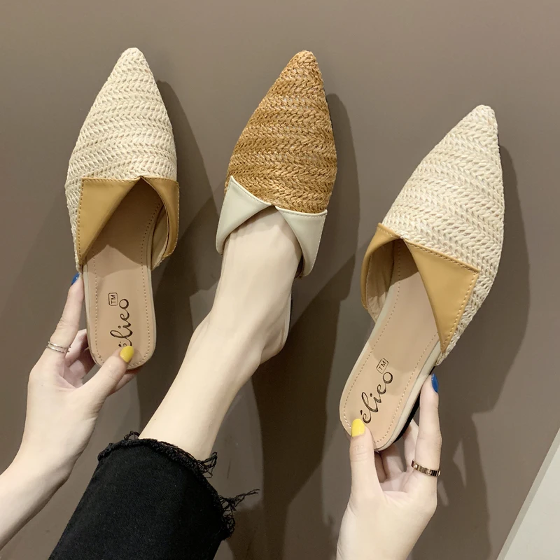

Flock Female Shoes Cover Toe Slippers Flat Luxury Slides Low Shose Women 2020 Designer Soft PU Rubber Fretwork Low Female Shoes