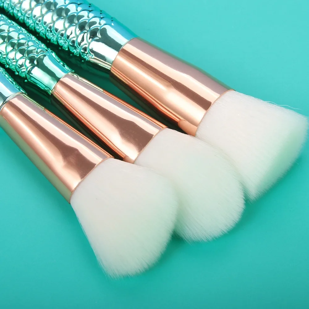 12917812331_1378244177