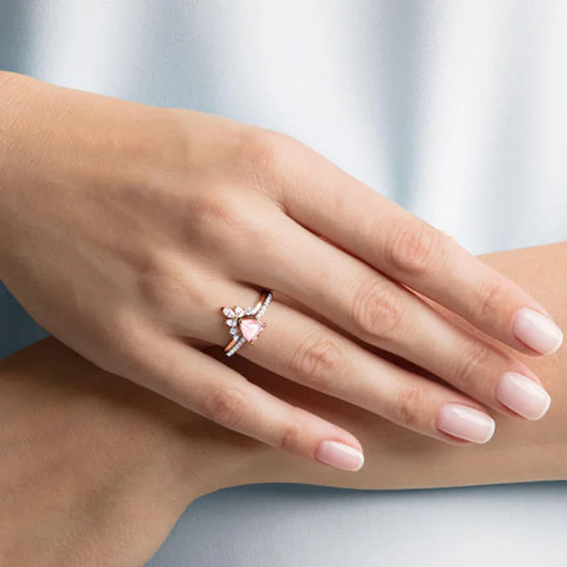 High quality SWA, heart-shaped double layer and fashionable ladies ring