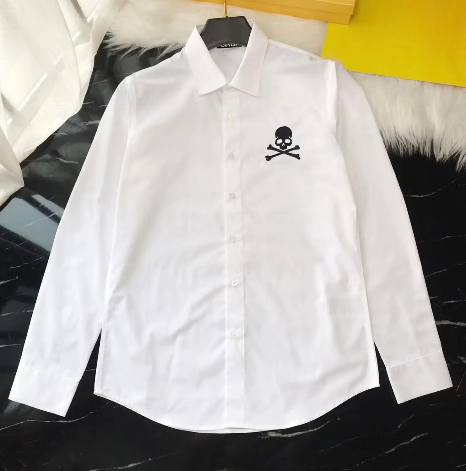Белый DUYOU Mens Cotton Shirt Men Dress Shirt Men Embroidery Skull On the left chest High Quality Slim Fit Casual Shirts DY2320 - Цвет: Белый