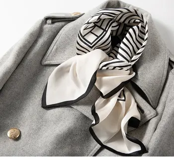 

Striped print temperament square scarf fashion wild