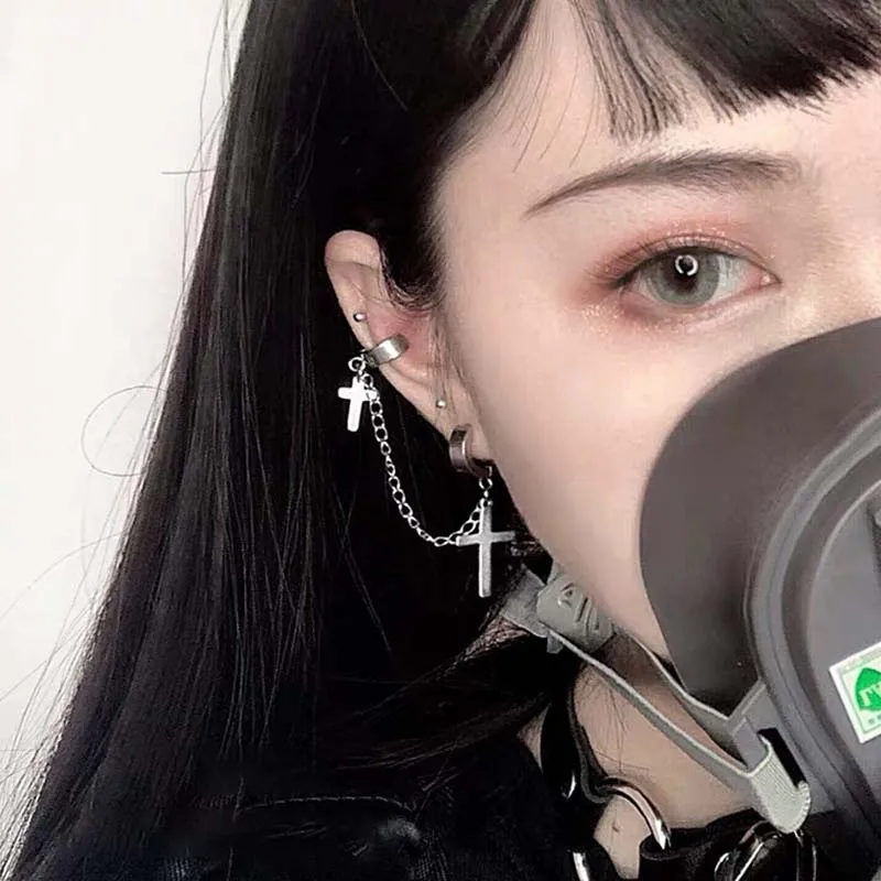 

1PC Punk Cross Ear Clip No Piercing Titanium Steel Hip Hop Earrings for Women Personality Chain Earring Girl Jewelry Accessories
