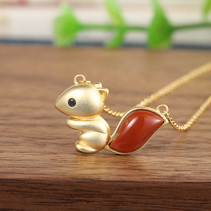 

SA SILVERAGE Pendant Creative Fashion Clavicle Chain Silver Jewelry S925 Silver Inlaid Red Agate Necklace Simple Female Squirrel