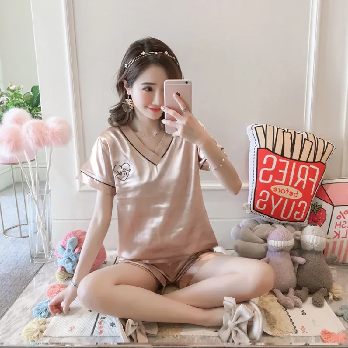 

Summer Pajamas Women's Imitated Silk Fabric Korean-style V-neck Short Sleeve Shorts Solid Color Pajamas Set