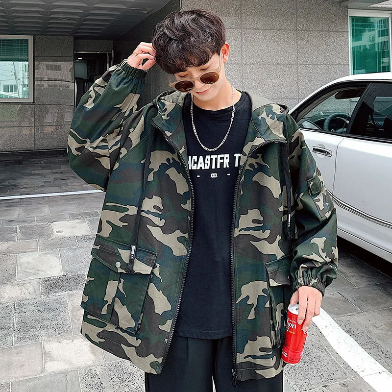 Popular Autumn New Camo Jacket Men Fashion Military Style Casual Hooded Jacket Coat Man Streetwear Wild Loose Hip Hop Bomber Jacket Men