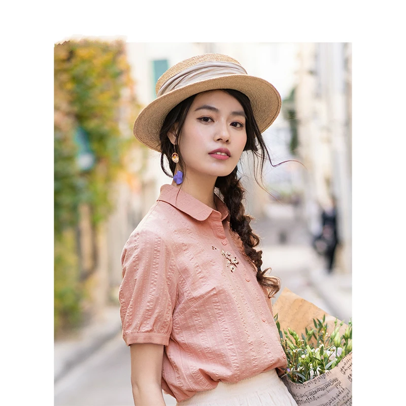 

2019 Summer New Arrival Turn down Collar Literary Embroidery Retro All Matched Casual Slim Short Sleeve Women Shirt
