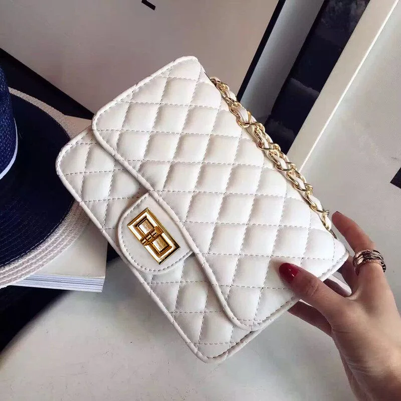 

Women's Small Square PU Leather Bag with Chain and Mini-chain Guarantees The Quality of Hand-feeling Bag