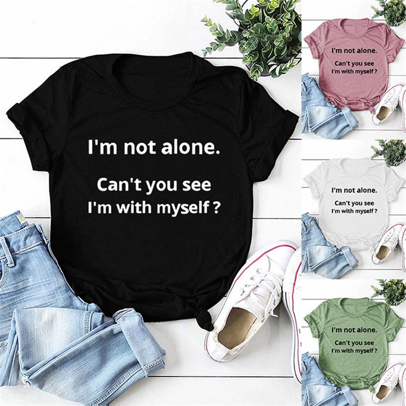 

Рубашка женская с коротким рукавом и надписью «i'm not alone»