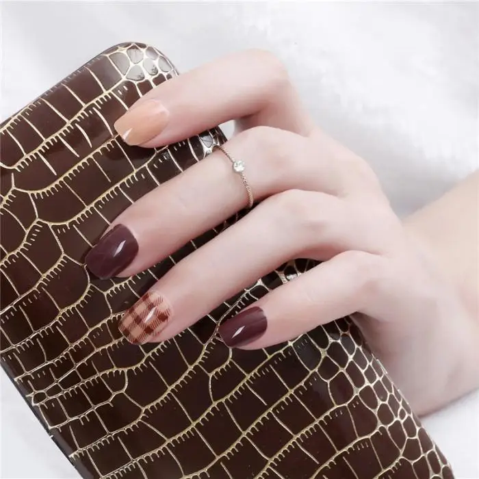 24 шт темно-кофе коричневый поддельные ногти набор сетки искусственные поддельные ногти полное покрытие накладные ногти Короткие естественные советы с клеем