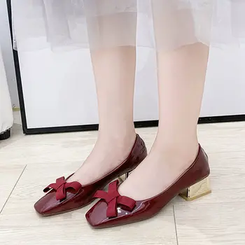 

Med Heel Shining Leather Shoes Women Square Toe Retro Pumps Slip On Chunky Heel Party Daily Work All Match Shoes 4 cm