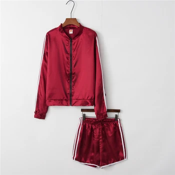

Satin Two Piece Set Tracksuit Women Clothes Vetement Femme 2020 Chandal Mujer Side Stripe Patchwork Top + Shorts Suit Sweatsuit