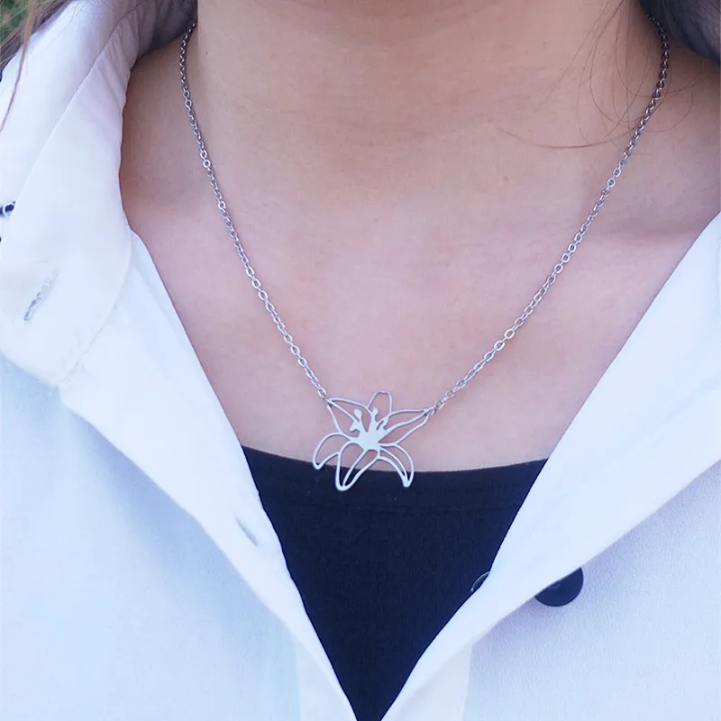 Collar con colgante de flores Vintage Avon para mujer, cadena larga de acero inoxidable, regalo para amigos|Collares colgantes| - AliExpress