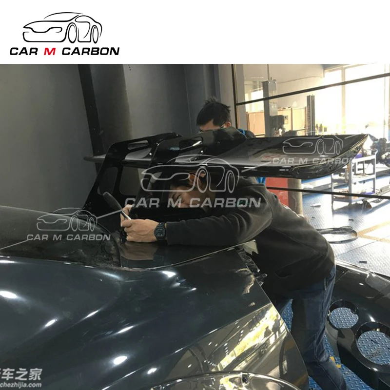 5 NISSAN  GTR rear wing