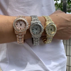 Hip Hop Luxury Mens Iced Out CZ Baguette Waterproof Watches Date Quartz Wrist Watches With Micropave Alloy Watch For Men Jewelry