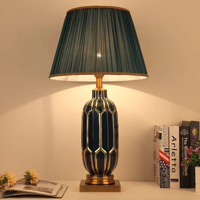 

American ceramic simple table lamp retro European modern high-end hotel living room soft bedside table Bedroom Table Lamp