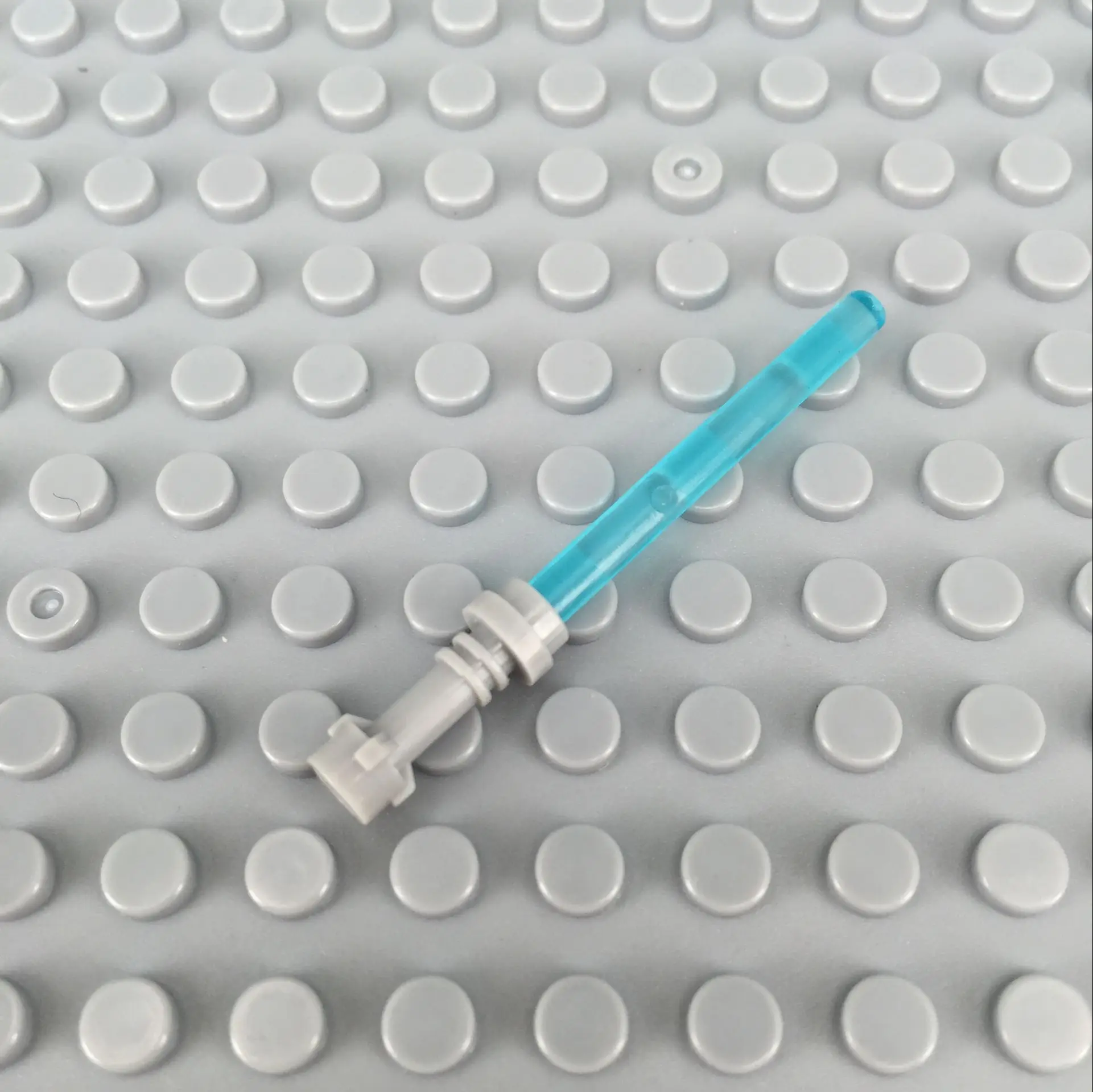 light blue 10 шт \ Лот оружие Звездных Войн прозрачные разные цвета Скрещенные строительные блоки фигурка собрать Кирпичи подарок для детей - Цвет: light blue