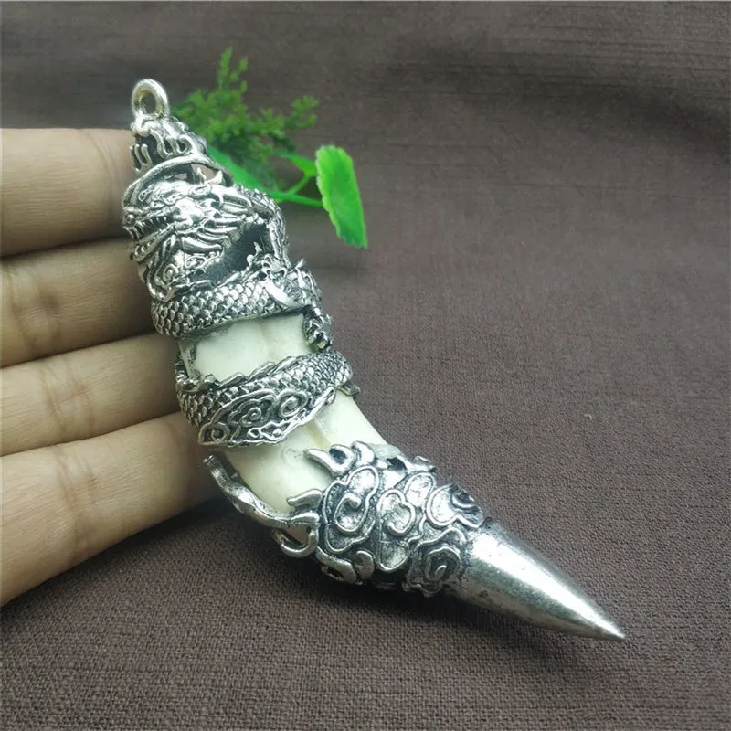 

Tibet Silver Carving Dragon Statue Inlaid Wolftooth Pendant Animal Statue Amulet Accessories Home Decoration Gift