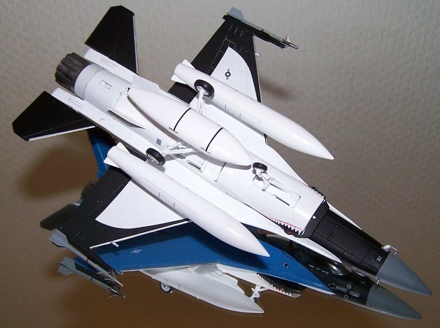 Herpa ВВС США F-16C 1/72 литой самолет модель самолета