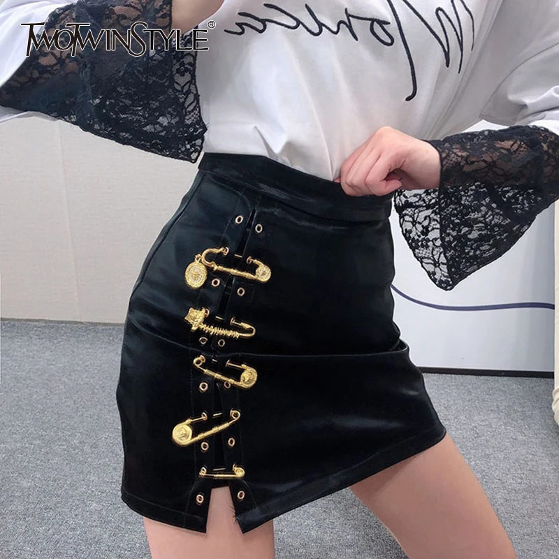 

TWOTWINSTYLE Patchwork Pins Asymmetrical Women's Skirts High Waist PU Leather Casual Mini Skirt For Female 2020 Fashion Clothing