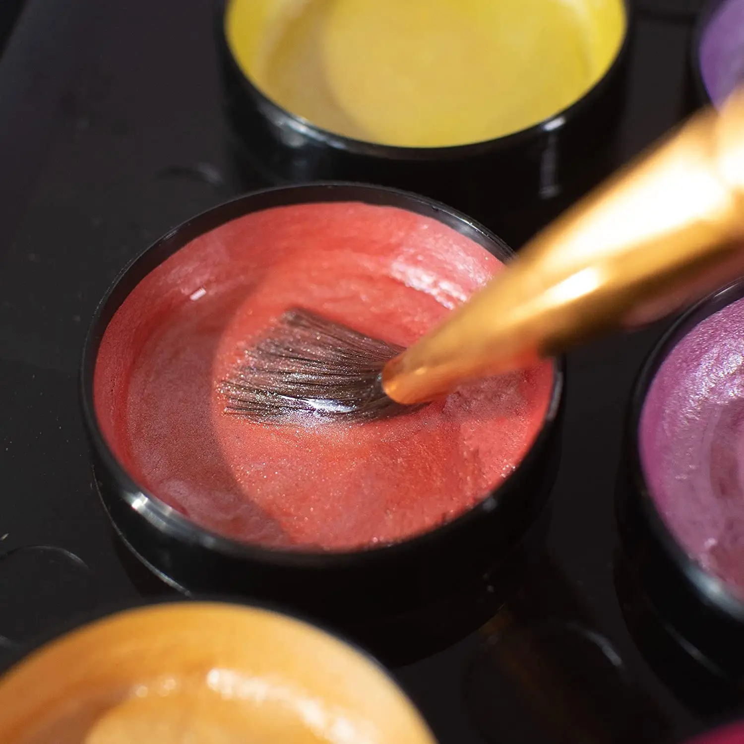 Mont Marte Signature Metallic Watercolor Cake Set, 37 Piece Pearl Paint, 36 Vibrant Colors, 1 Paint Brush