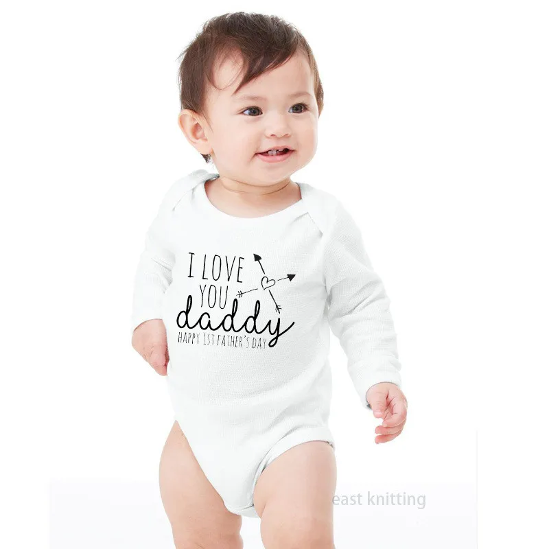 Милое хлопковое боди для малышей с надписью «Love Daddy Happy 1st»; комбинезоны для новорожденных мальчиков и девочек; детская одежда