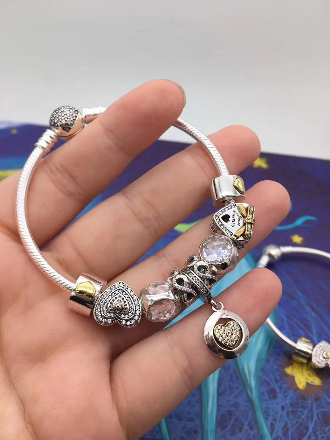 

Keris Store High Quality Original 1:1 100%925 Sterling Silver Heart Design Bracelet Free Shipping