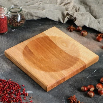 

Author's plate for serving "Macadamia", 20 x 20 cm, solid ash