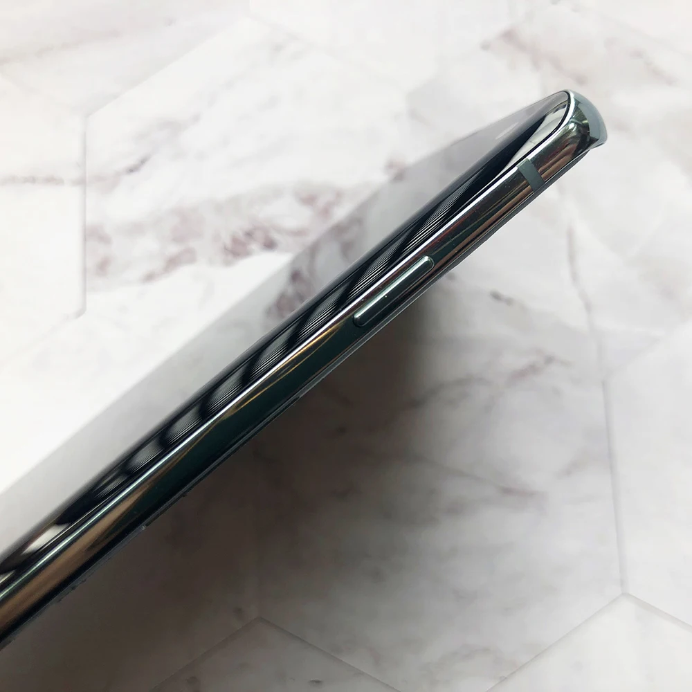 Qi Wireless Fast Charger 30W Warp 30 Charging