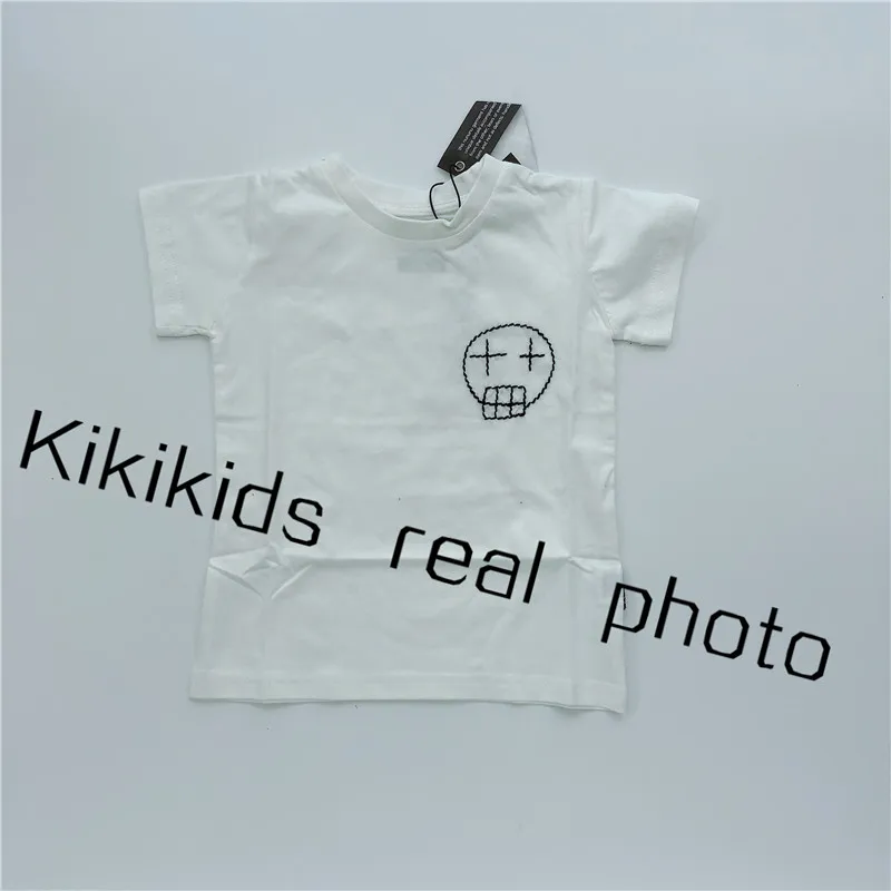 Распродажа, Корейская брендовая летняя футболка для маленьких мальчиков и девочек Модная хлопковая Футболка с принтом черепа Детские брендовые черные футболки