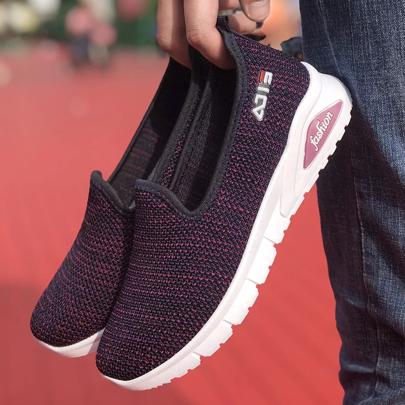 Shoes women summer models 2020 soft soled flying shoes women comfortable casual shoes women running shoes sports shoes