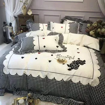 

Korean simple 60 Egyptian long-staple cotton four-piece cotton love embroidery lotus leaf black and white grid bedding