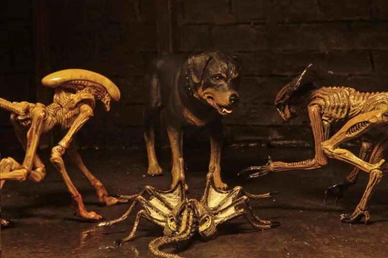 6 дюймов Оригинальный инопланетянин NECA Vs фигура хищника Facehugger Dog Alien 3 Deluxe Creature Pack