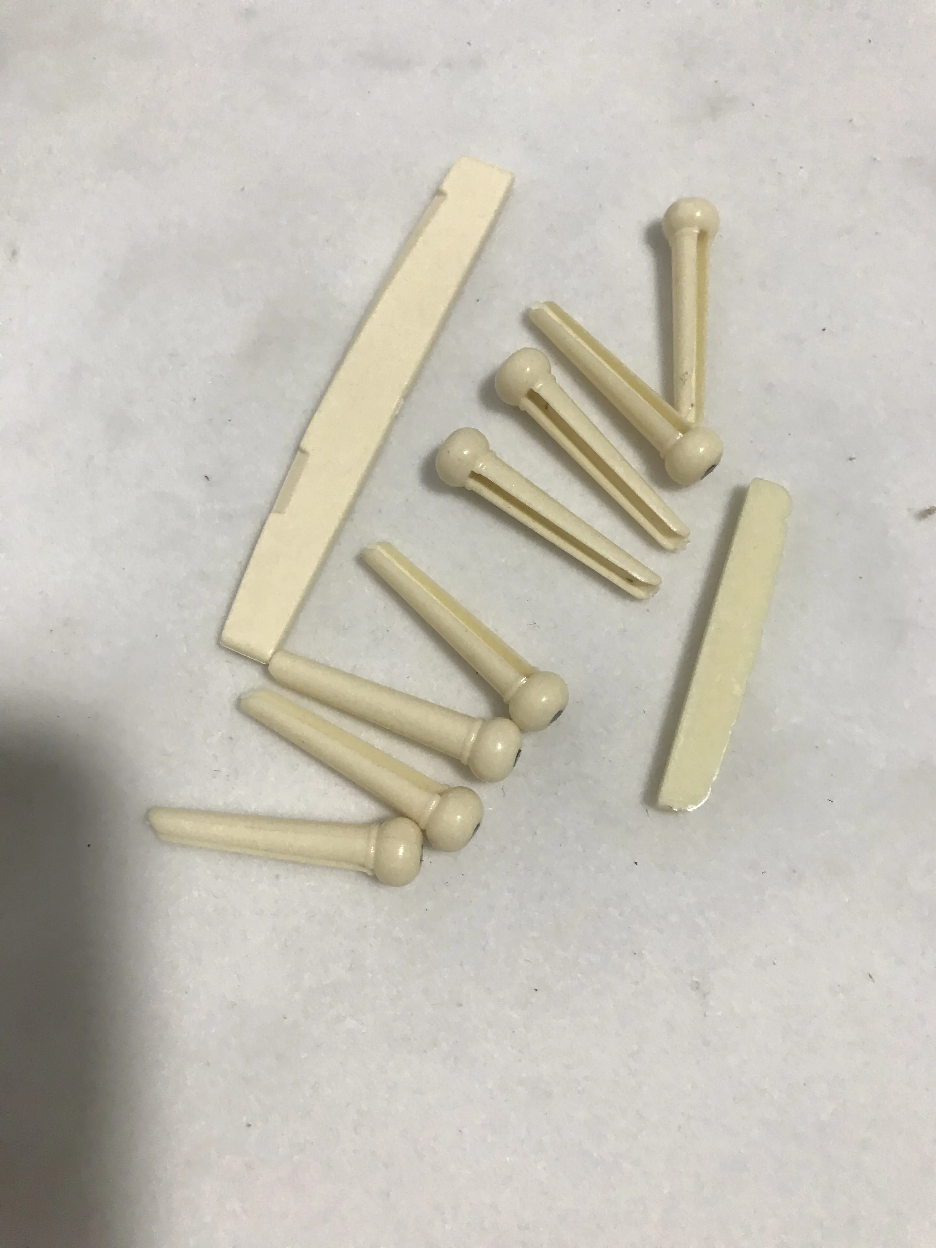 1 Set 8PCS Beidge Bone Pins String Pegs Saddles Nuts Cream Kit for 6 Strings Acoustic Folk Guiatr Pars Accessories | Спорт и