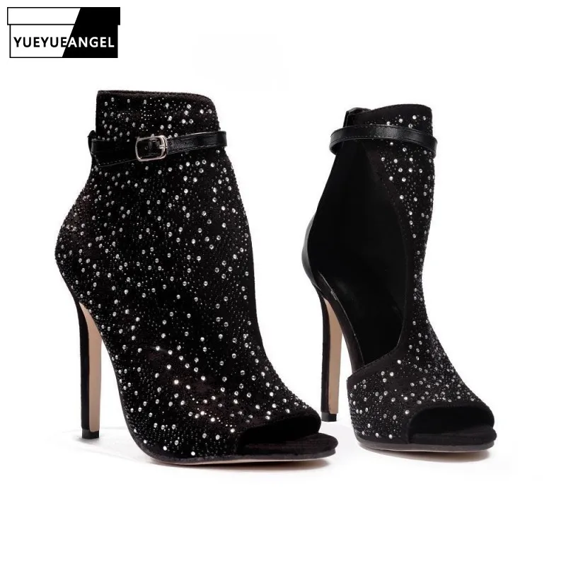 Женские сандалии стразы пикантные в римском стиле на тонком высоком каблуке