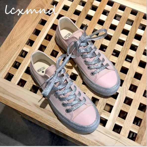 

Student canvas shoes female 2019 round head low to help flat casual front tie color fight fashion casual girls shoes a008