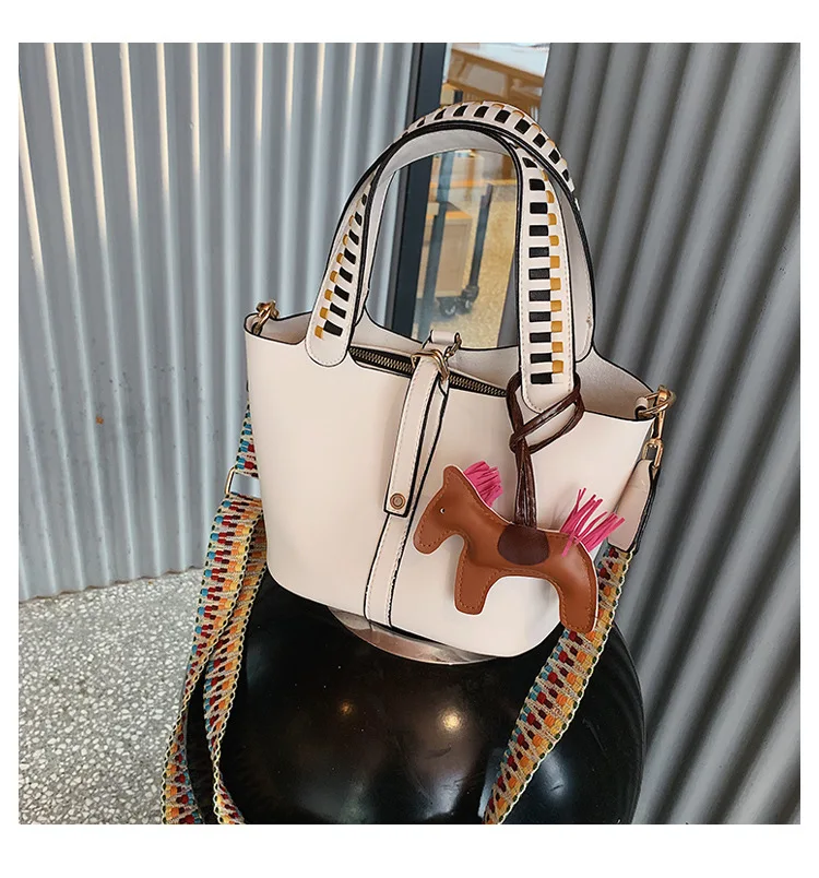 Women's Fashion Composite Bag 2pcs Female Leather Handbags Top Handle Bucket Bags Colorful Strap Crossbody Bag With Horse Tassel (15)