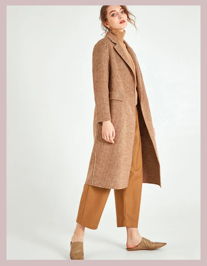 

A new autumn/winter 2019 cashmere coat with hand-made double-sided plaid